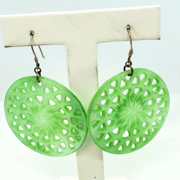 Green Mother of Pearl Carved Cutout Flower Earring - Picture 1 of 3